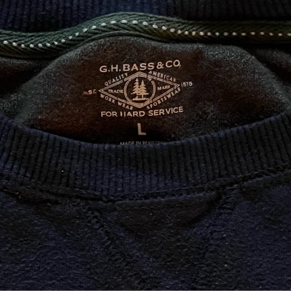 **SOLD** G.H. Bass & Co. Crewneck Pullover Sweatshirt - Picture 5 of 5